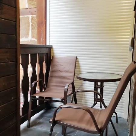 студио е 13 *